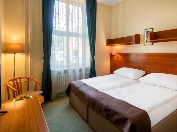 Hotel Millennium : photo 4 de la chambre chambre double ou lits jumeaux - accessible aux personnes à mobilité réduite