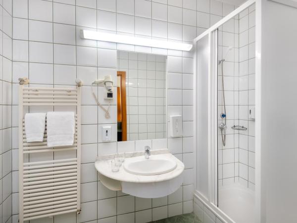 Hotel Millennium : photo 1 de la chambre chambre double/lits jumeaux