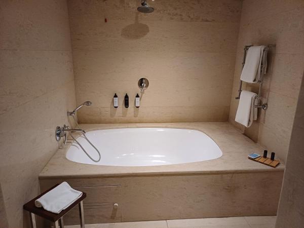 Smy Carlos V Wellness & Spa Alghero : photo 4 de la chambre suite présidentielle