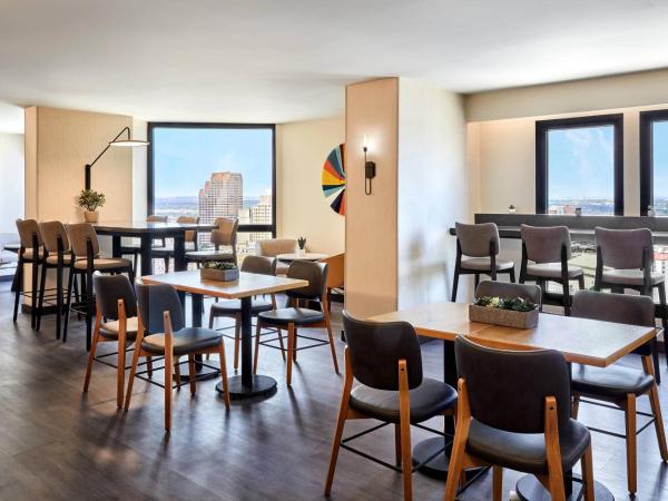 San Antonio Marriott Rivercenter on the River Walk : photo 7 de la chambre chambre double avec 2 lits doubles - niveau concierge