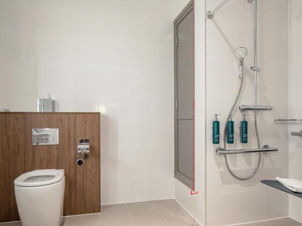 DoubleTree by Hilton London Chelsea : photo 6 de la chambre chambre double - accessible aux personnes à mobilité réduite
