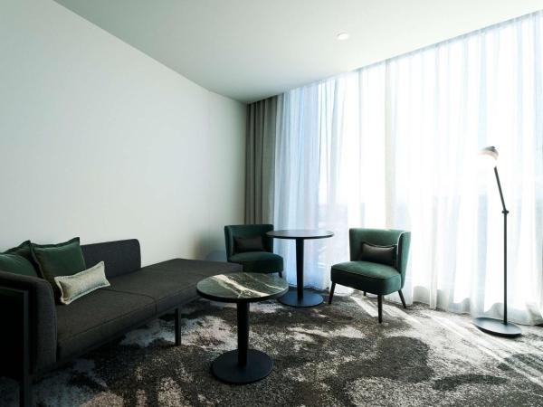 Novotel Melbourne Airport : photo 2 de la chambre junior suite with 1 king bed