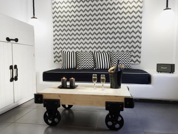 San Marino Suites by Calm Collection : photo 5 de la chambre suite avec jacuzzi