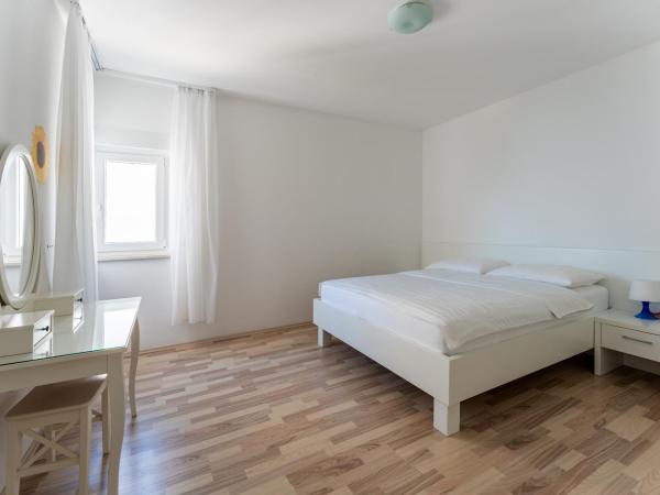 Apartments Barbati : photo 5 de la chambre appartement 3 chambres