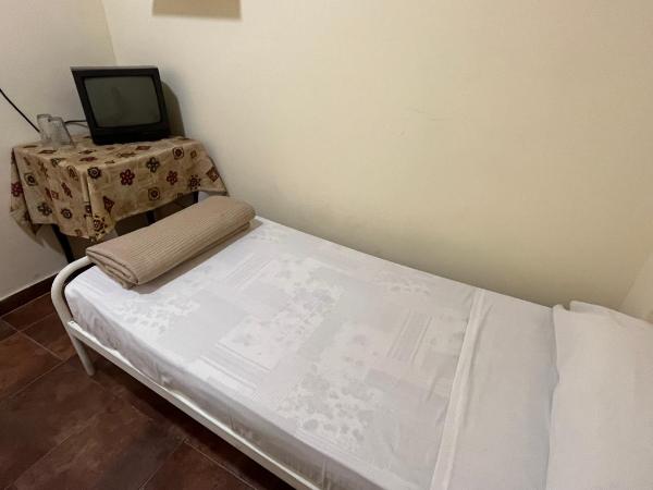 Sevilla Home Hotel : photo 2 de la chambre chambre lits jumeaux avec salle de bains