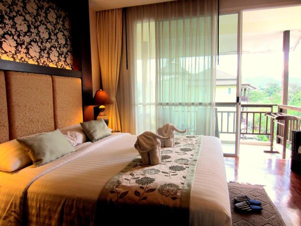 Mountain Creek Wellness Resort Chiangmai : photo 6 de la chambre suite junior