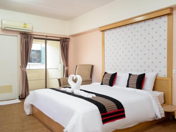 P-Park Hotel near Yanhee Hospital : photo 2 de la chambre chambre triple deluxe