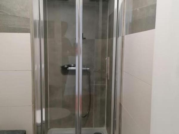 King's Cross Road Private Rooms : photo 7 de la chambre chambre quadruple avec balcon