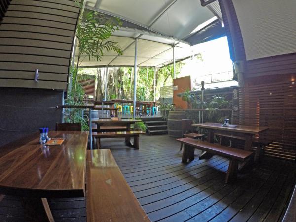 Global Backpackers Port Douglas : photo 4 de la chambre chambre double
