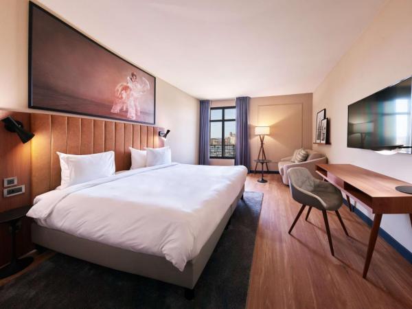 Radisson Blu Hotel Marseille Vieux Port : photo 4 de la chambre chambre premium - vue sur port