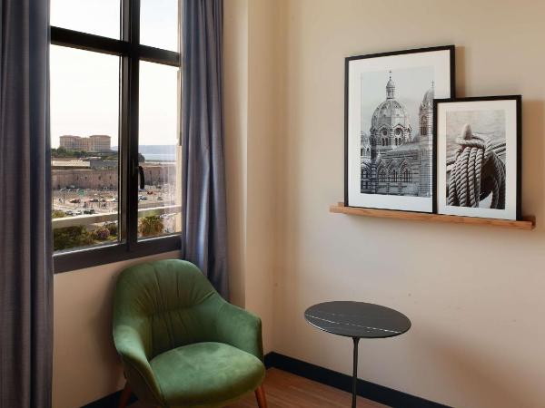 Radisson Blu Hotel Marseille Vieux Port : photo 3 de la chambre chambre premium - vue sur citadelle