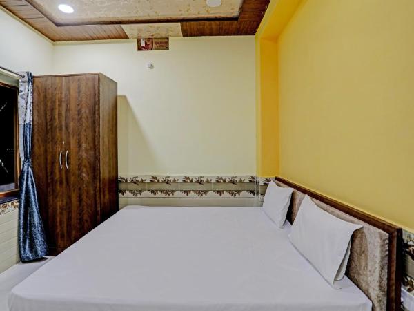 Hotel Abhi Palace : photo 10 de la chambre chambre triple classique