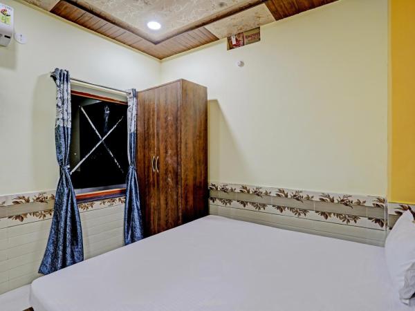 Hotel Abhi Palace : photo 7 de la chambre chambre triple classique