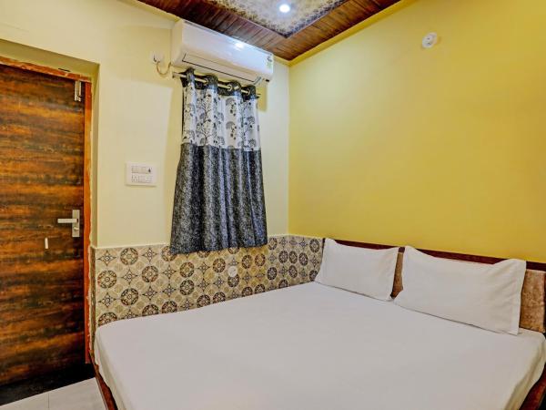 Hotel Abhi Palace : photo 6 de la chambre chambre triple classique