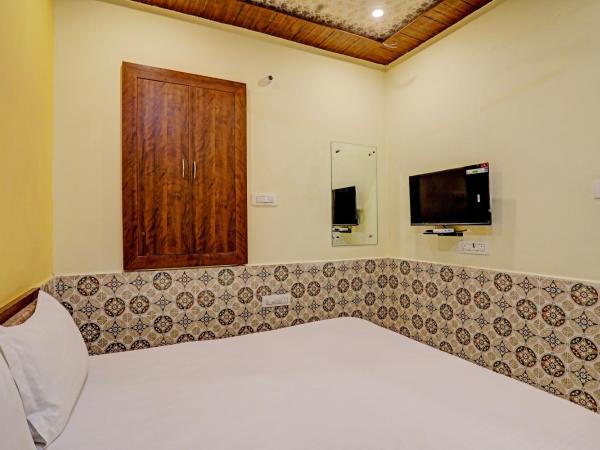 Hotel Abhi Palace : photo 8 de la chambre chambre triple classique