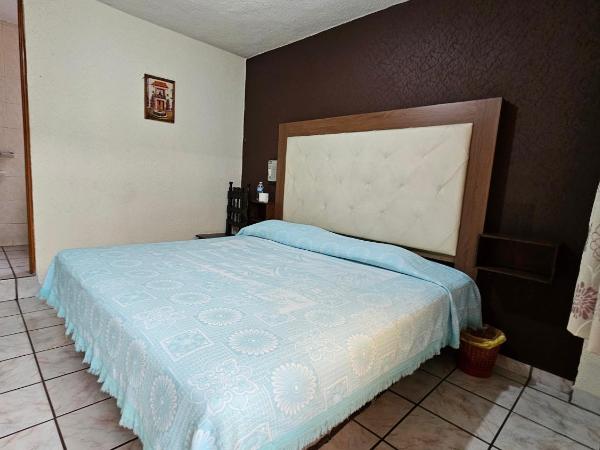 Hotel 2000 : photo 1 de la chambre chambre double