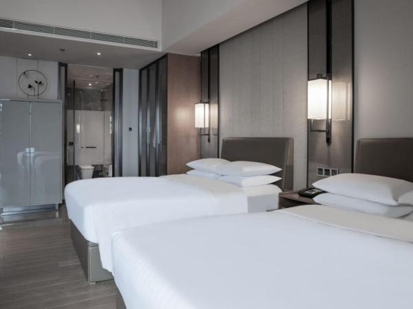 Chongqing Marriott Hotel : photo 5 de la chambre chambre lits jumeaux de luxe avec vue sur la montagne