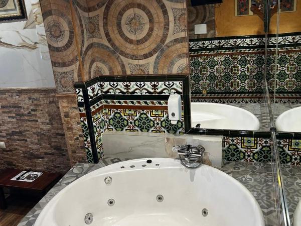 Hostal Avenida Andalucia : photo 5 de la chambre suite junior