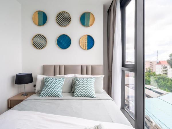 Vacaystation Edge Central Pattaya : photo 10 de la chambre chambre familiale - vue sur mer