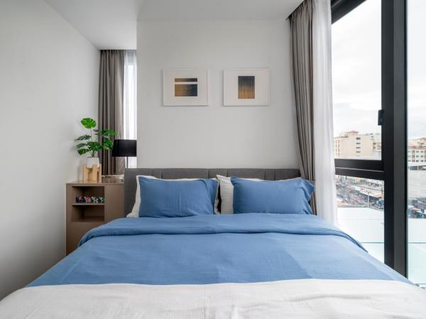 Vacaystation Edge Central Pattaya : photo 9 de la chambre chambre familiale - vue sur mer