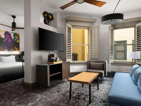 The Barnes San Francisco, Tapestry Collection by Hilton : photo 2 de la chambre suite junior lit king-size avec canapé-lit