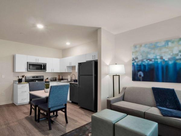 WaterWalk Extended Stay by Wyndham Charlotte - Arrowood : photo 1 de la chambre one bedroom suite hearing accessible - queen bed
