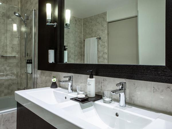 Sofitel Strasbourg Grande Ile : photo 5 de la chambre suite lit king-size junior avec coin salon