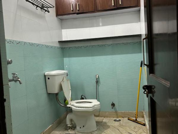 Pacific Inn Green, Gurgaon : photo 4 de la chambre chambre lit king-size deluxe