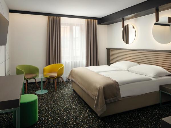 EA Embassy Prague Hotel : photo 1 de la chambre chambre lit king-size supérieure