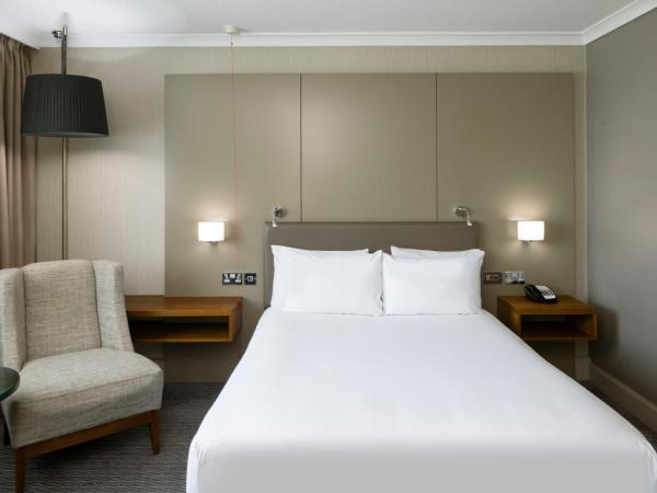 Crowne Plaza Glasgow, an IHG Hotel : photo 2 de la chambre standard queen room with river view - disability access