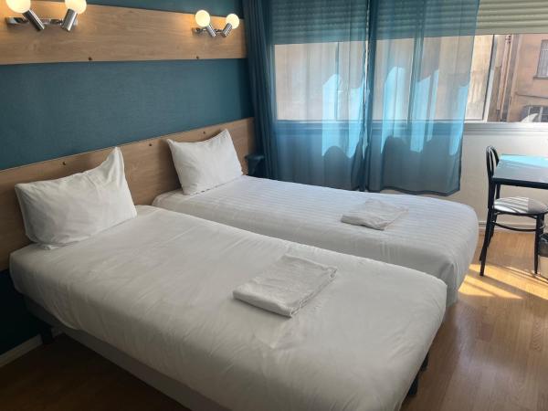 greet hotel Grenoble Centre Gare : photo 4 de la chambre chambre lits jumeaux pop