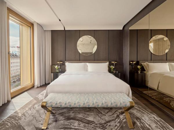 Koenigshof, a Luxury Collection Hotel, Munich : photo 3 de la chambre chambre lit king-size deluxe