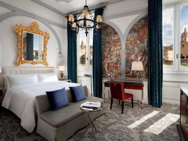 The St. Regis Florence : photo 6 de la chambre chambre lit king-size deluxe arno