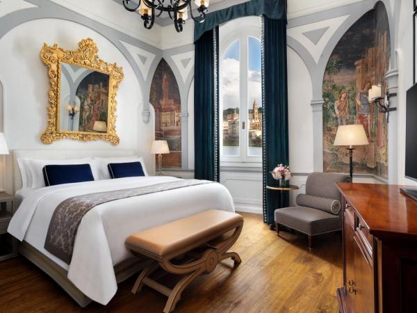 The St. Regis Florence : photo 4 de la chambre grande suite 1 chambre deluxe - vue sur fleuve arno