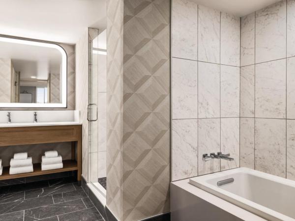 Crowne Plaza Louisville Airport Expo Ctr, an IHG Hotel : photo 9 de la chambre suite présidentielle lit king-size