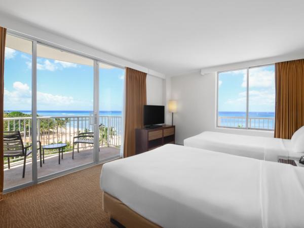 Park Shore Waikiki : photo 2 de la chambre hébergement d’angle 2 lits doubles - côté océan