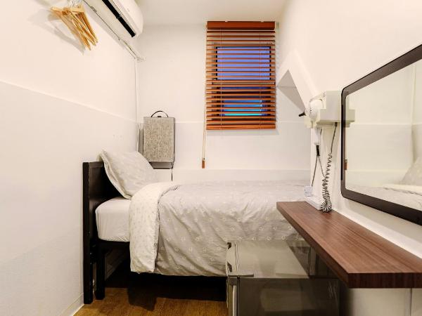 OkiDoki House : photo 2 de la chambre chambre simple avec salle de bains privative