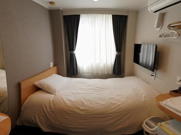 心乃宿 Kokoro No Yado-Newly renovated : photo 1 de la chambre chambre simple avec toilettes et douche communes