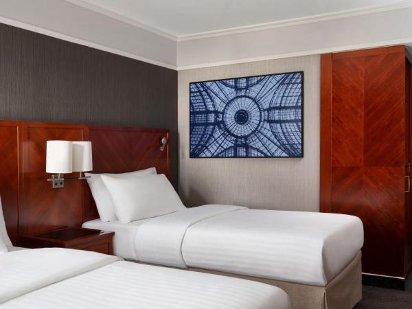 Paris Marriott Rive Gauche Hotel & Conference Center : photo 2 de la chambre chambre lits jumeaux deluxe