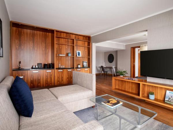 Paris Marriott Rive Gauche Hotel & Conference Center : photo 2 de la chambre hemingway suite, 1 king, wifi