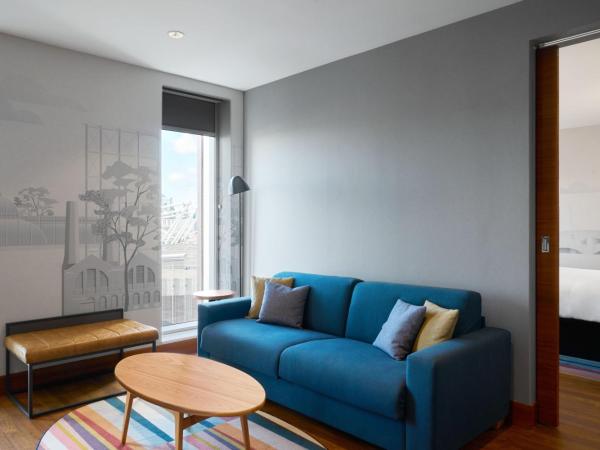 Aloft London Excel : photo 3 de la chambre suite exécutive savvy 1 chambre lit king-size avec canapé-lit