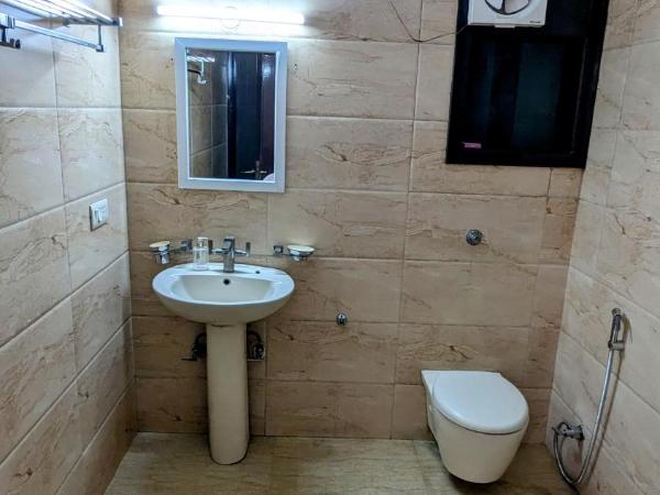 Happy Nest Hostel and PG : photo 4 de la chambre dortoir mixte de 4 lits