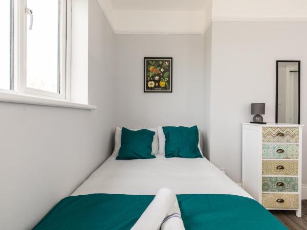 Dove Court Travel Lodge 2 - First Floor Ensuite : photo 6 de la chambre chambre double avec salle de bains privative