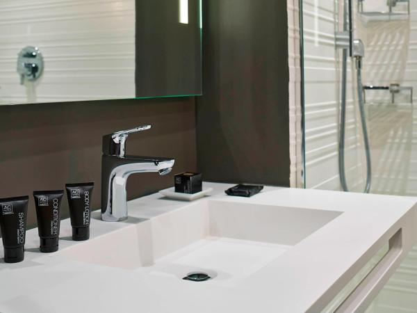 AC Hotel by Marriott Miami Beach : photo 3 de la chambre chambre lit king-size - vue sur océan