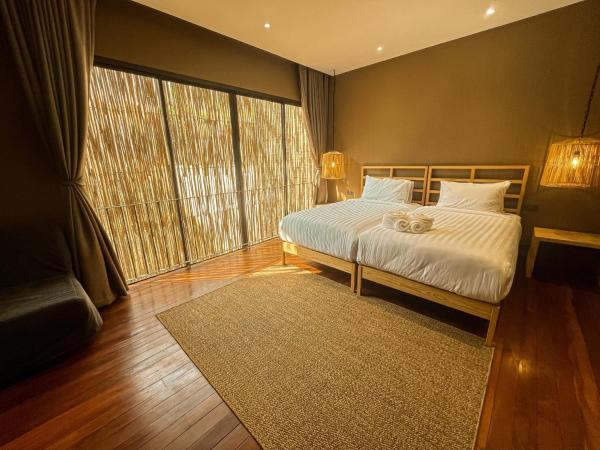 Historykan Kanchanaburi Hotel : photo 3 de la chambre chambre quadruple deluxe