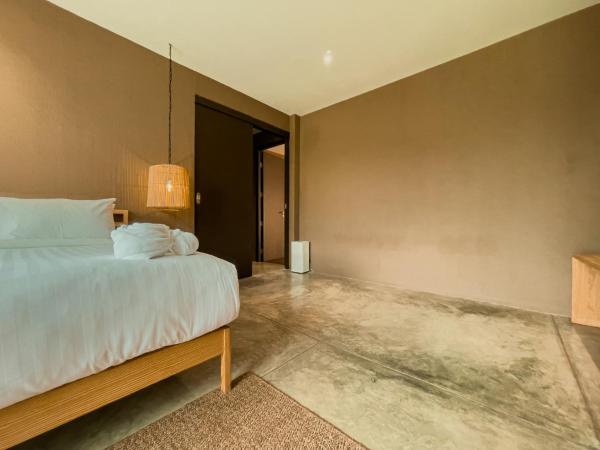 Historykan Kanchanaburi Hotel : photo 2 de la chambre chambre quadruple deluxe