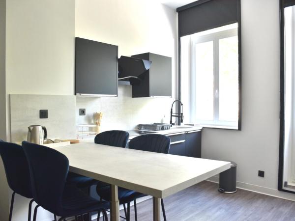 Le 47 Place Carnot : photo 5 de la chambre appartement deluxe