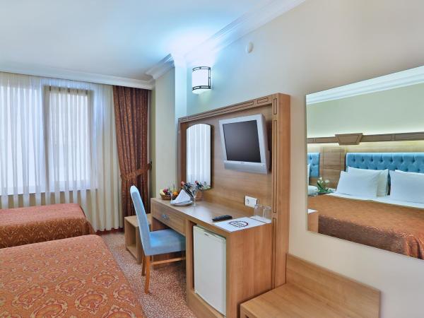 Budo Hotel : photo 7 de la chambre chambre familiale