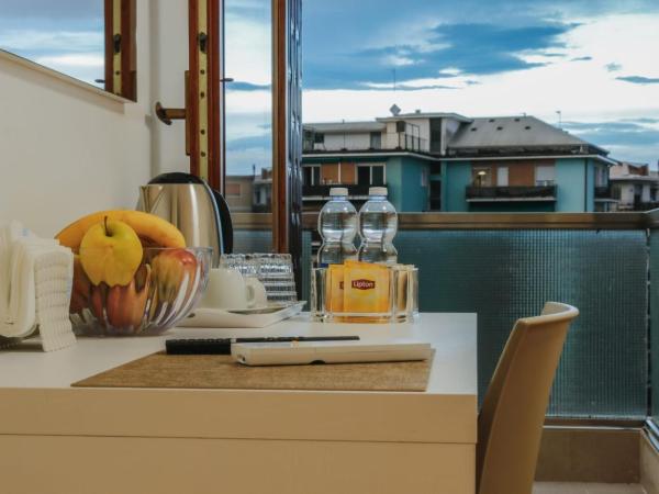 Venice Friends Apartment : photo 2 de la chambre four-bedroom luxury apartment