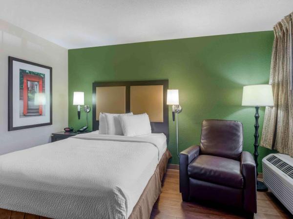 Extended Stay America Select Suites - Atlanta - Perimeter - Hammond Drive : photo 1 de la chambre studio lit queen-size - non-fumeurs